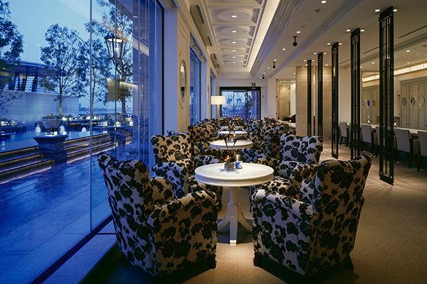 ラウンジ&バー グラン・ブルー